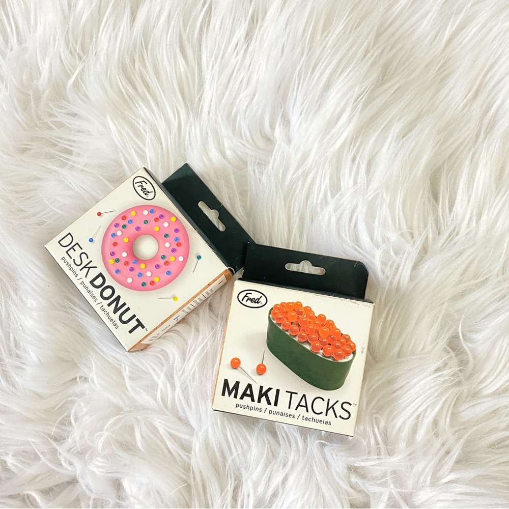 Desk Donut & Maki Tacks Pushpin Holder & Pins
